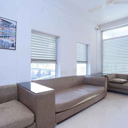 Super Townhouse Prince Palace Тривандрум Экстерьер фото