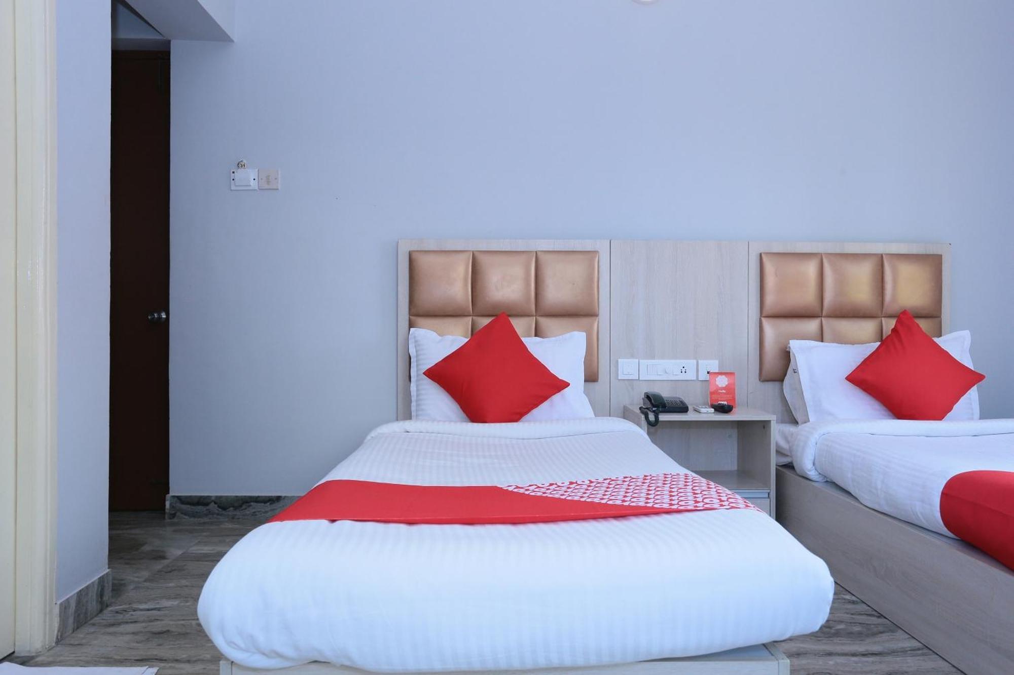 Super Townhouse Prince Palace Тривандрум Экстерьер фото